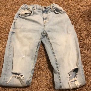 Size 13/14 boys Zara ripped jeans